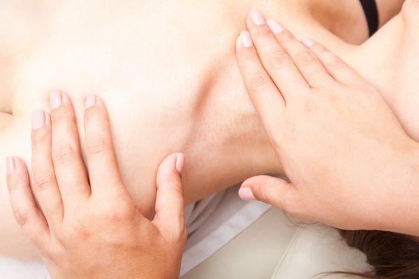 massage trị liệu cổ vai gáy Hải Phòng 